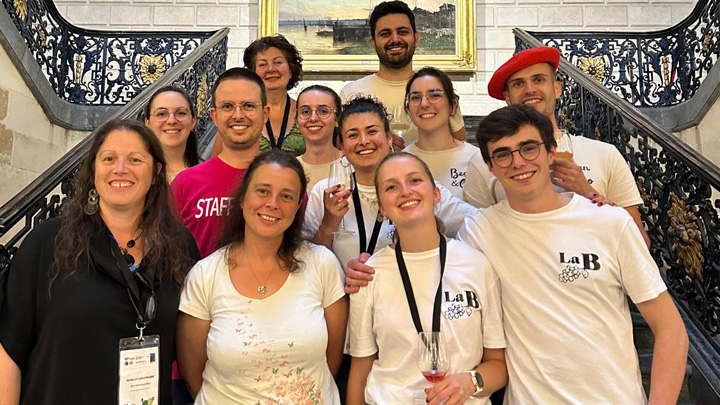 Étudiants les encadrants de l'école