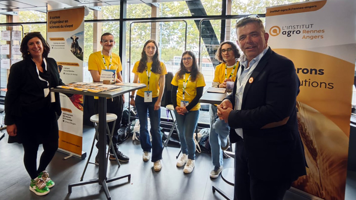 Nos étudiants au Forum Séisme